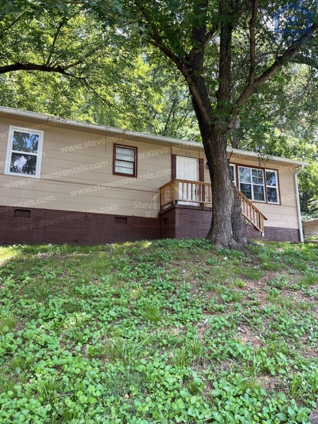 712 Bronson St House Rental in Rossville, GA