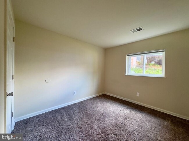 Building Photo - 3522 Beech Ave