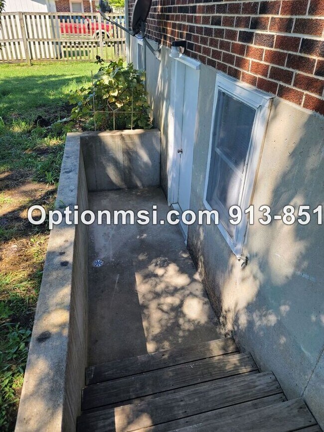 Available NOW in Harrisonville!!