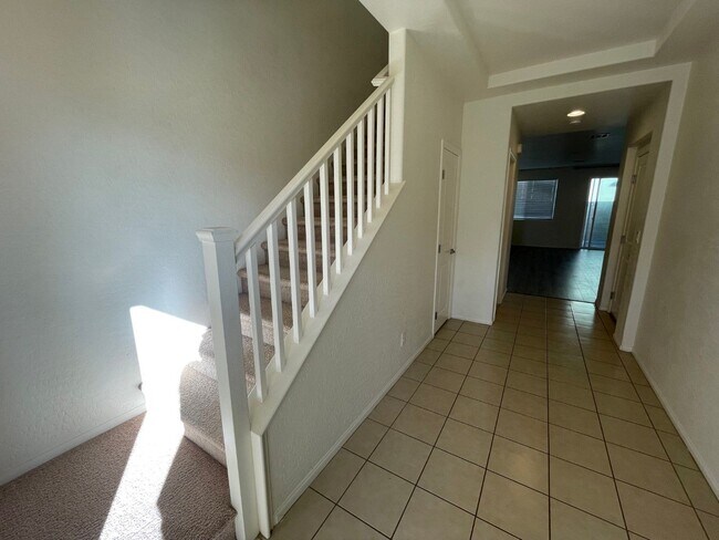 Foto del edificio - Gorgeous 2 story 3/2.5 ba house for lease!