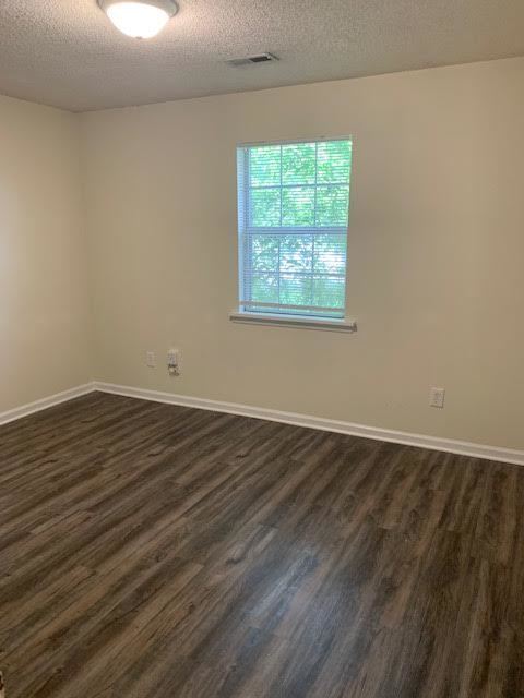 Foto del edificio - "Charming 2-Bed, 2-Bath Duplex in Wintervi...