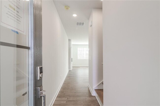 Foto del edificio - 7272 Mulberry St
