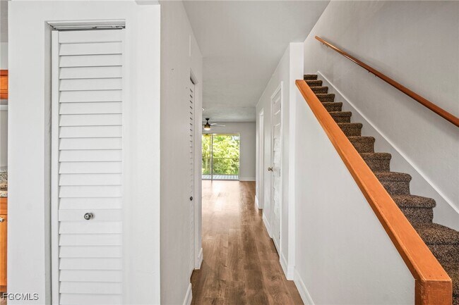 Building Photo - 6156 Lakefront Dr