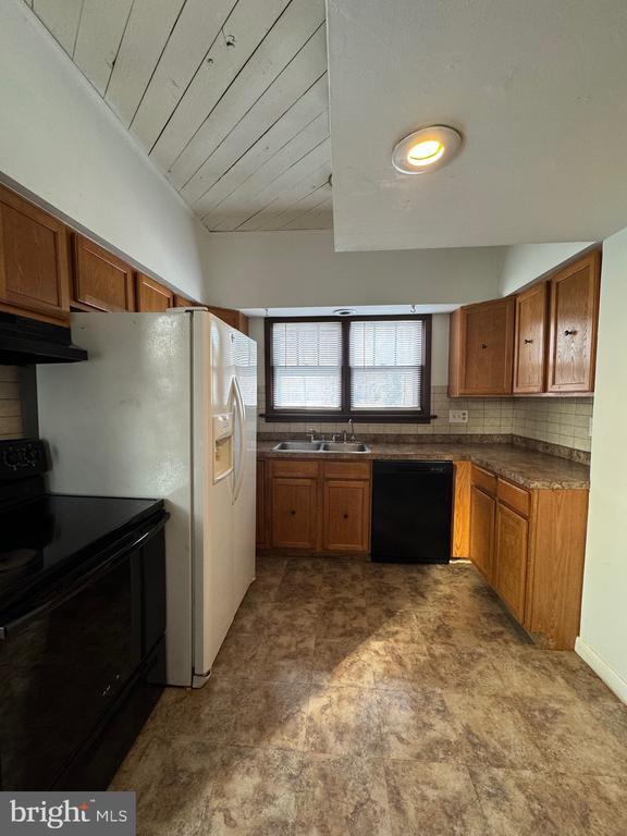 Foto del edificio - 3601 Oak Rd