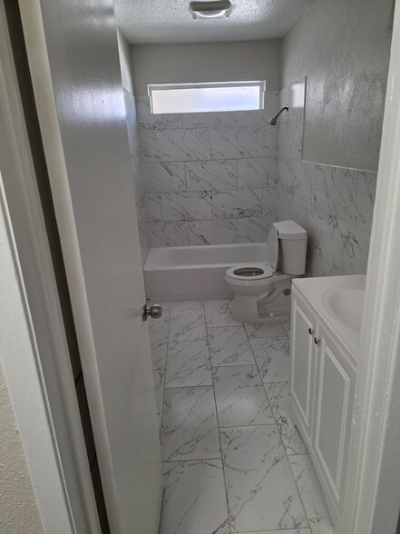 Foto del edificio - 2417 Coulee St