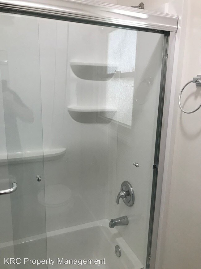 Foto del edificio - 2 br, 2 bath Apartment - 3028 Third Ave