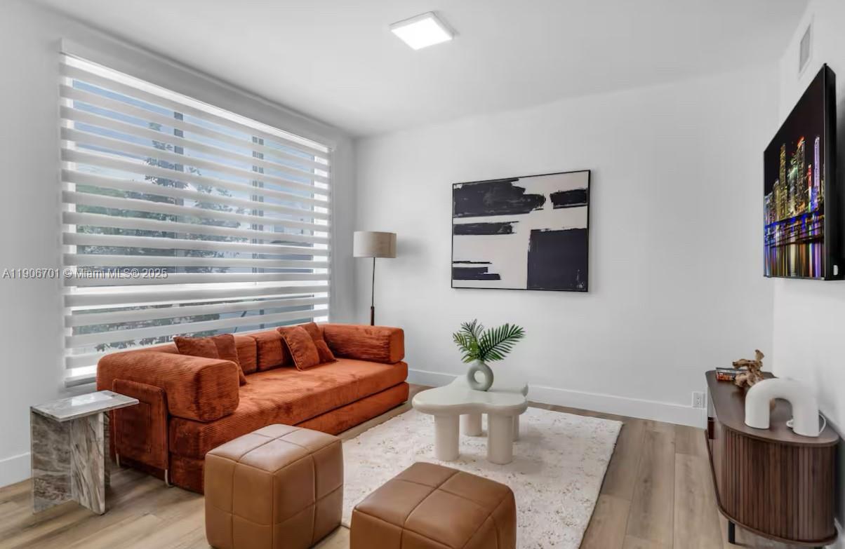 Foto principal - 1542 NW 2nd St