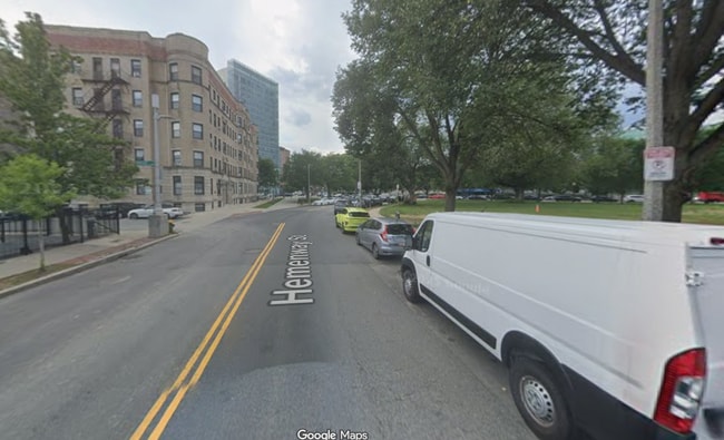 Building Photo - 210 Hemenway St