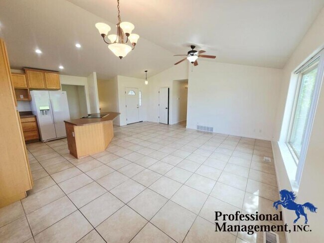 Foto del edificio - 5 bedroom in Billings MT 59105