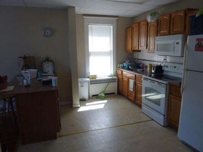 Foto del edificio - 414 Hudson Ave