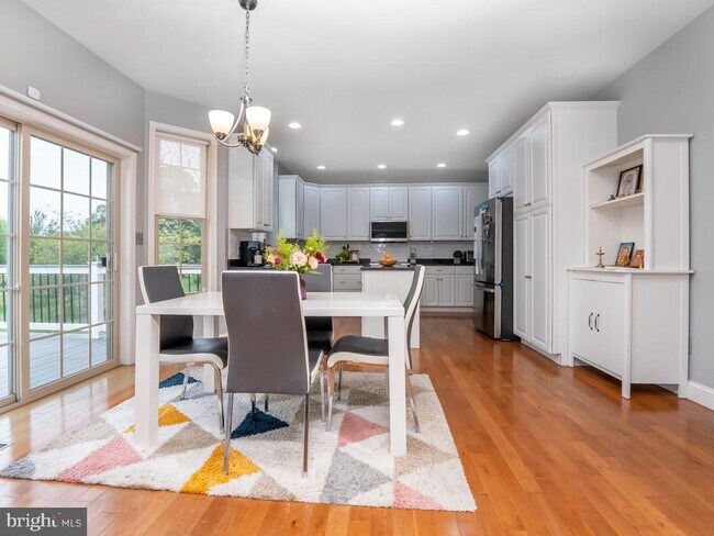 Foto del edificio - 1458 Highfield Ct