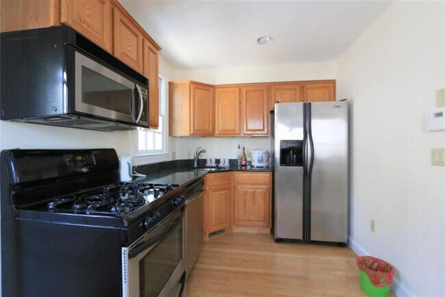 Foto del edificio - 86 Winter St