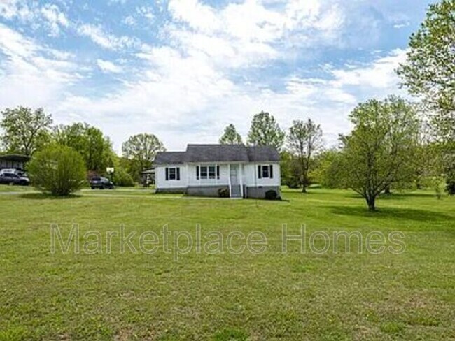 Building Photo - 762 Chicken Rd