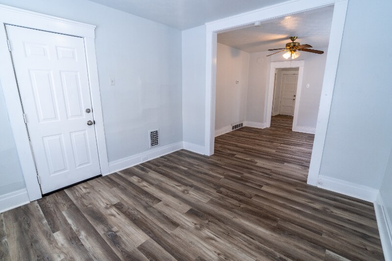 Foto principal - 2099 Niagara St