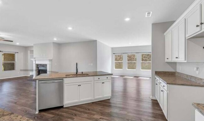 Cocina y comedor - 109 Fellington Ct