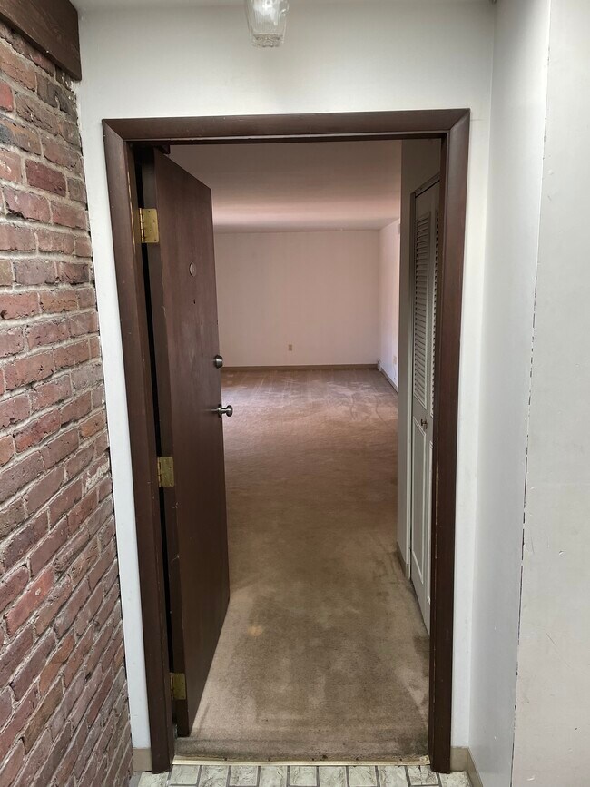 158 Virginia Ave Unit 4, Mount Washington, PA 15211 Apartments in