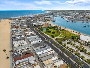 Building Photo - 1623 W Balboa Blvd