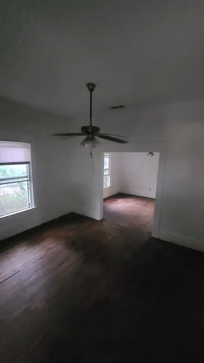 Foto del edificio - 1021 Preston St