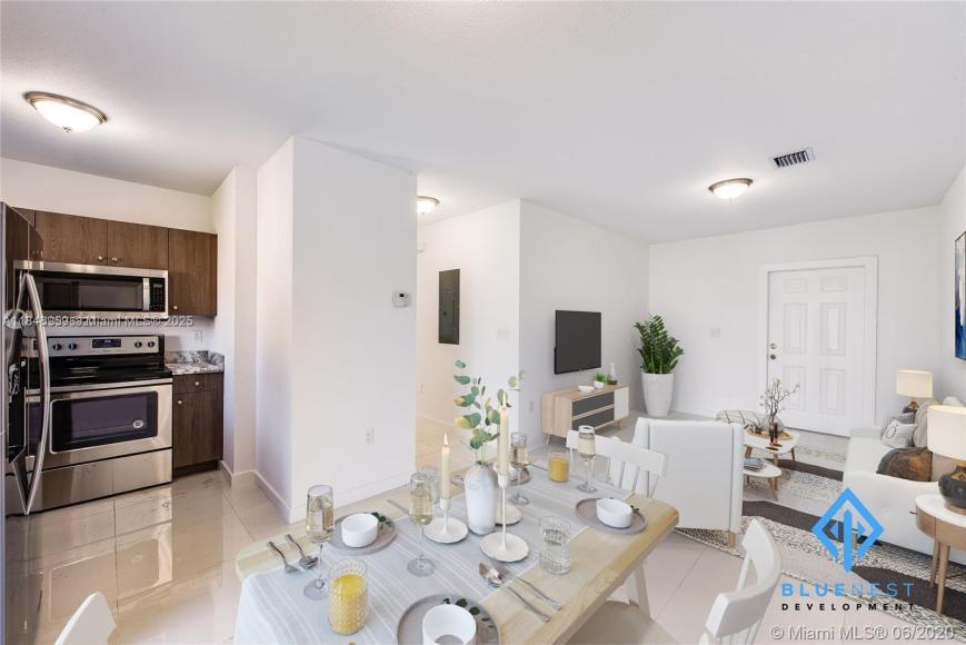 Primary Photo - 3 bedroom in Miami FL 33142