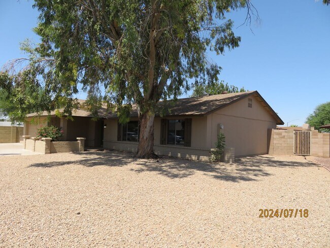 Foto del edificio - Centrally Located Family Home for Rent