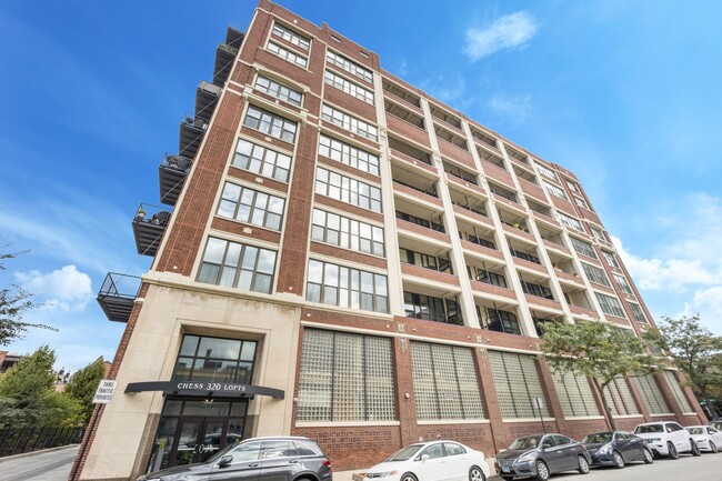 Foto del edificio - 320 E 21st St