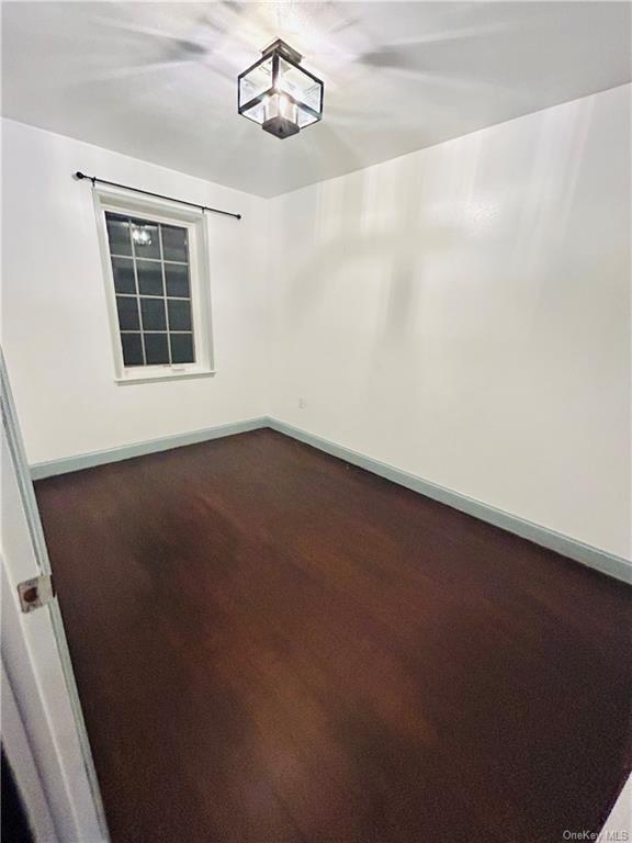 Foto del edificio - 419 Castle Hill Ave