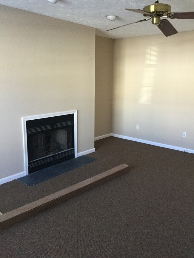 Foto del edificio - Townhome 3 bedroom/1.5 bath