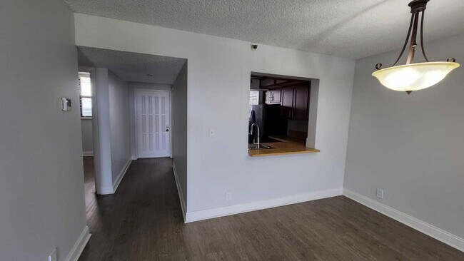 Building Photo - 1266 S Military Trail