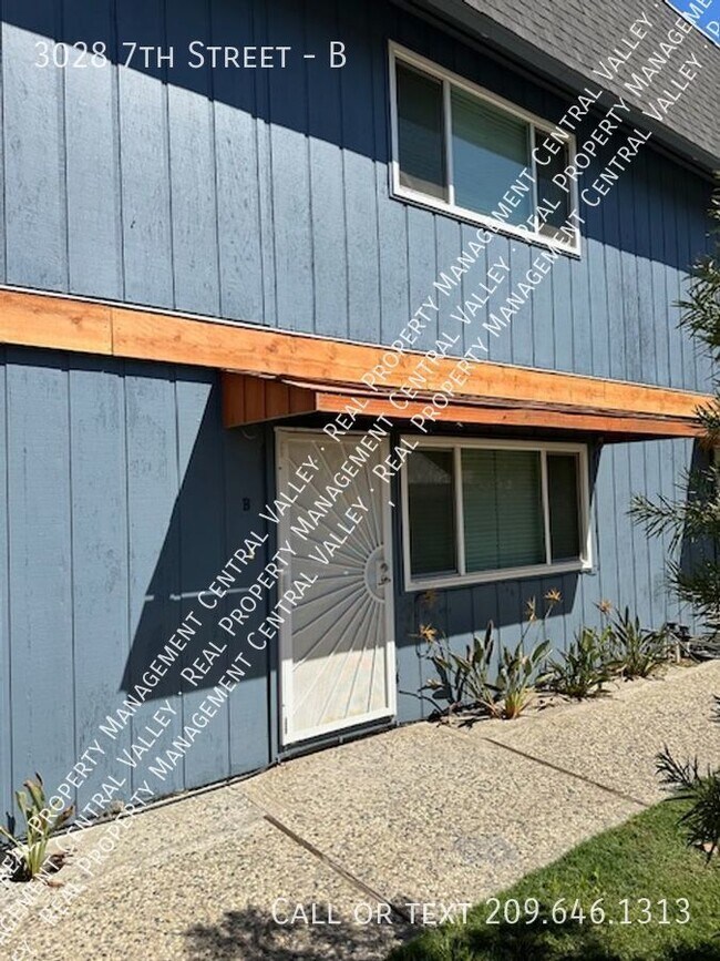 Building Photo - Ceres 2 Bedroom 1 Bathroom Tri-plex