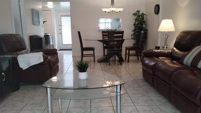 Foto del edificio - 2901 NW 48th Ave