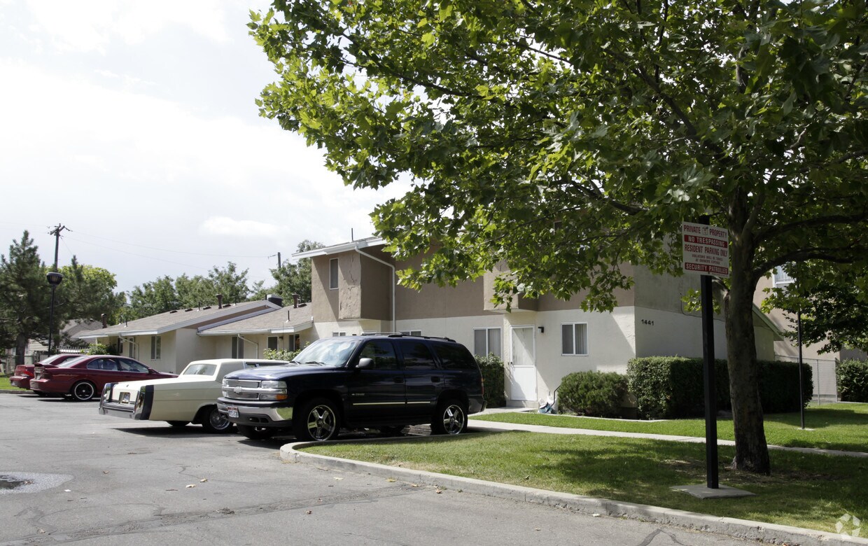 Foto del edificio - 1441 W Pacific Ave