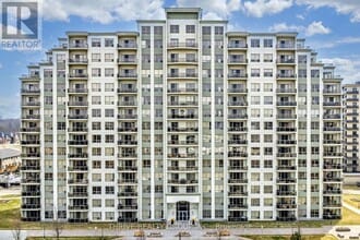 Building Photo - 1030 Coronation Dr