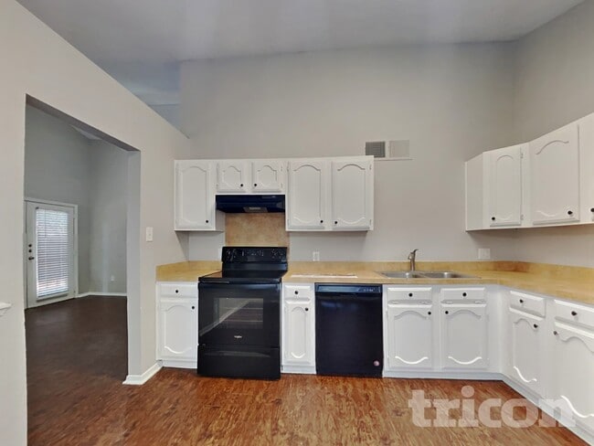 Foto del edificio - 24022 4 Sixes Ln