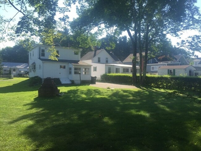 Foto del edificio - 46 Boudreau Ave