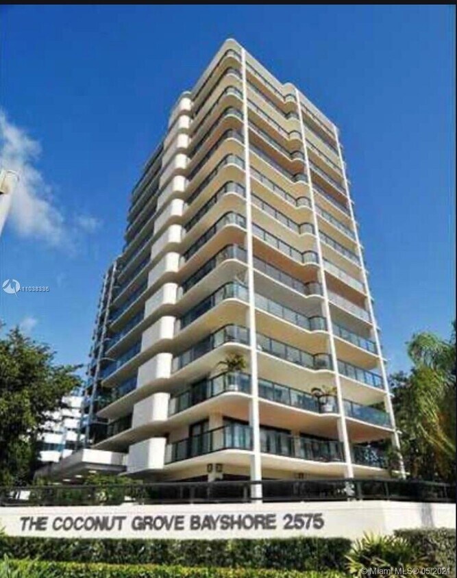 Primary Photo - 2575 S Bayshore Dr