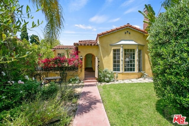 Building Photo - 2303 Wayne Ave