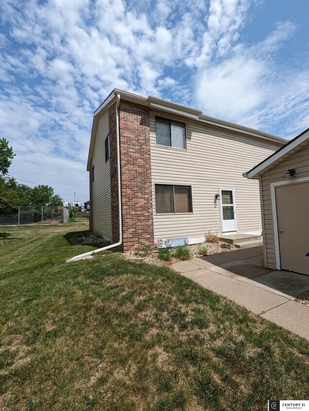 1201 Willow Ave, Bellevue, NE 68005 House Rental in Bellevue, NE