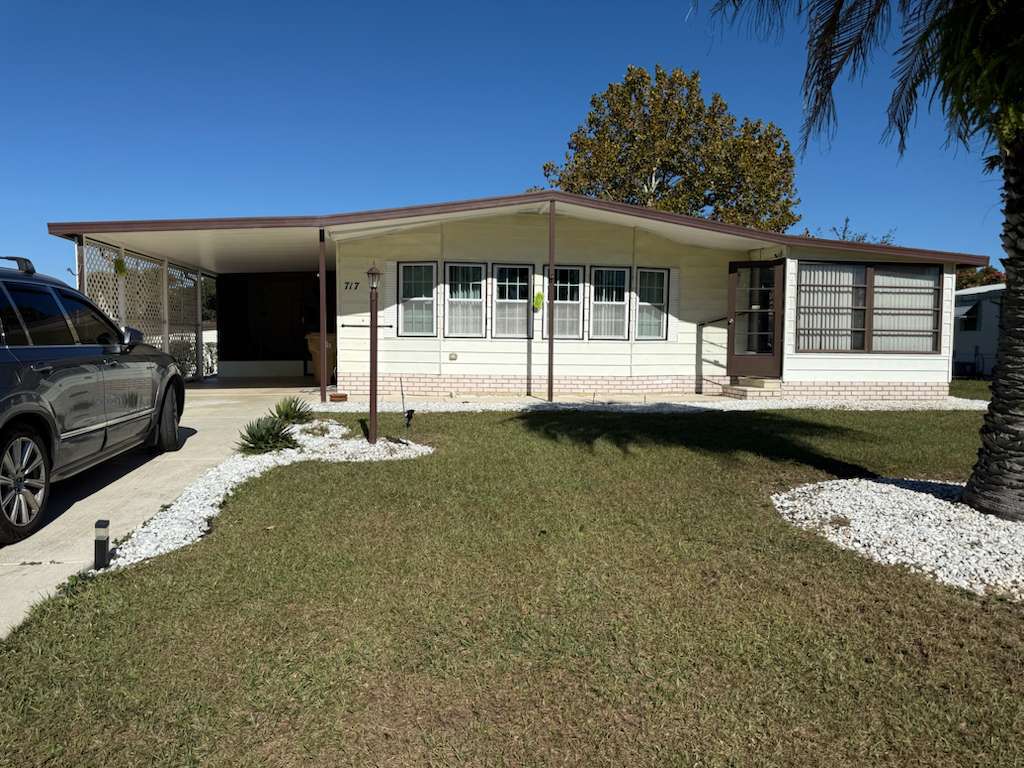 Primary Photo - 717 Royal Palm Ave