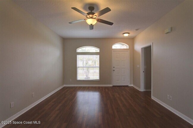 Foto del edificio - 1532 Laramie Cir