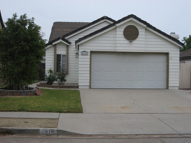 Building Photo - 2616 Cimmaron Ave