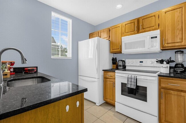 Foto del edificio - 4013 Venetian Bay Dr