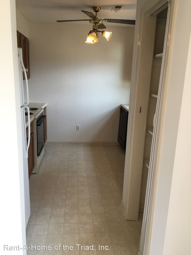 Building Photo - 2 br, 1 bath House - 610 #2 Pisgah Church
