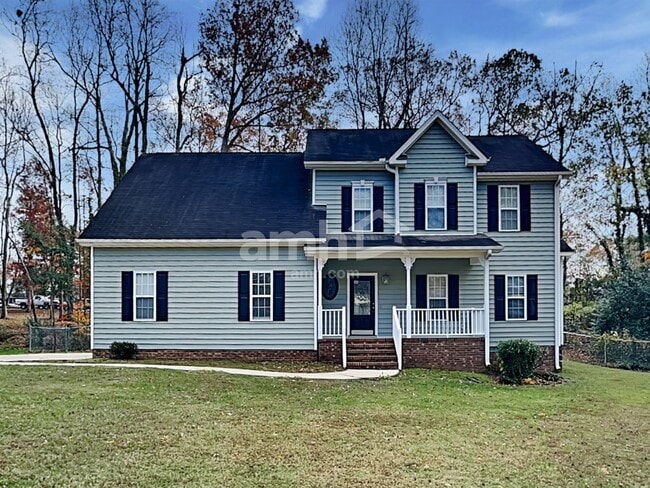 Building Photo - 105 Woodland Dr