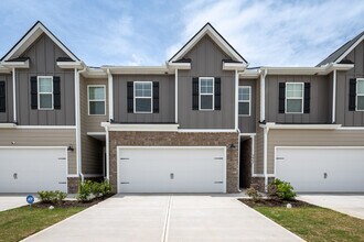Building Photo - 3422 Firestone Dr