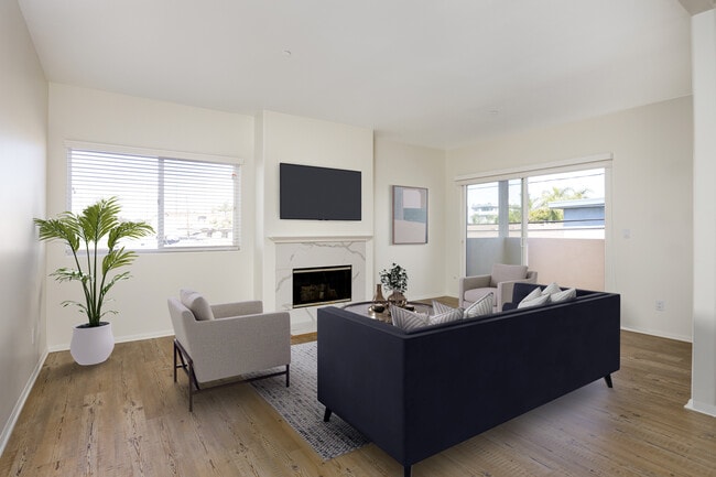 Building Photo - Vinton Court - H63