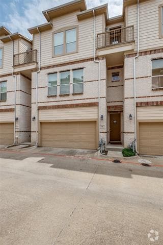 Building Photo - 4830 Cedar Springs Rd