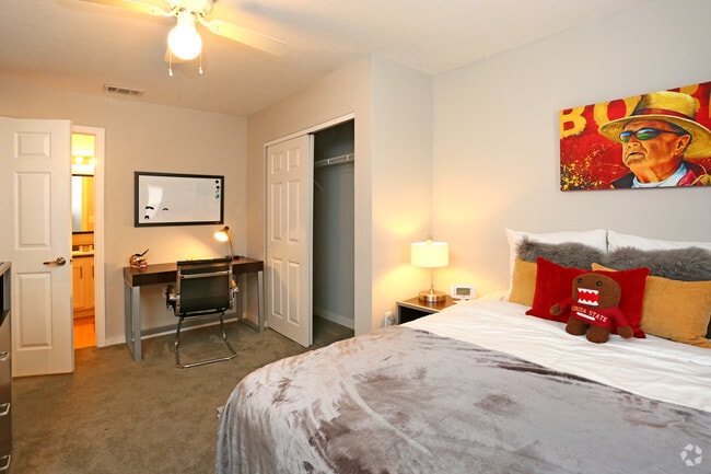 Bedroom - The Boulevard at Tallahassee - Student Living