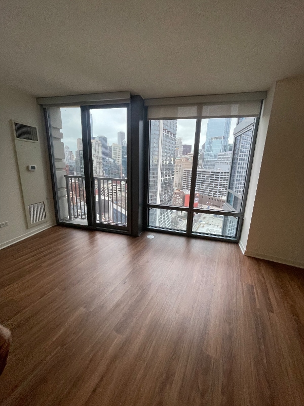 Foto principal - 503 N Kingsbury St