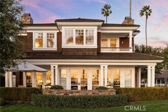 Building Photo - 2411 Bayshore Dr