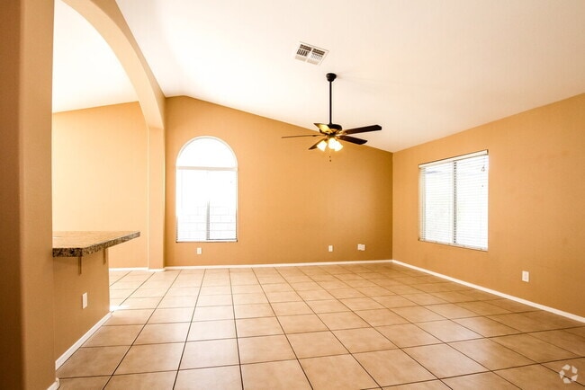 Building Photo - 3705 W Cat Balue Dr